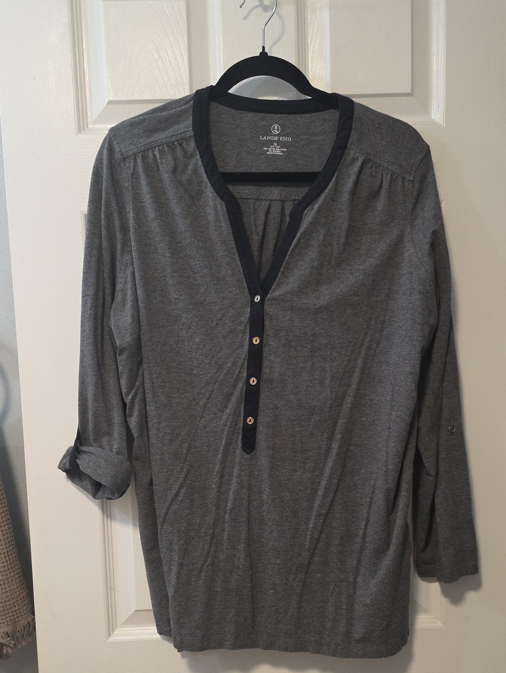 Lands' End 2x Gray Long-Sleeve Henley with Black Trim Tunic